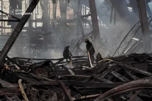 Російська атака 5 серпня: на Київщині третій день триває гасіння пожеж