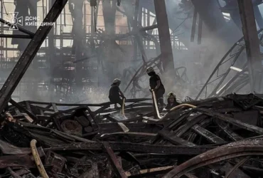 Російська атака 5 серпня: на Київщині третій день триває гасіння пожеж