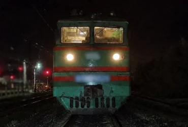 У Бучанському районі під колесами потяга загинула жінка