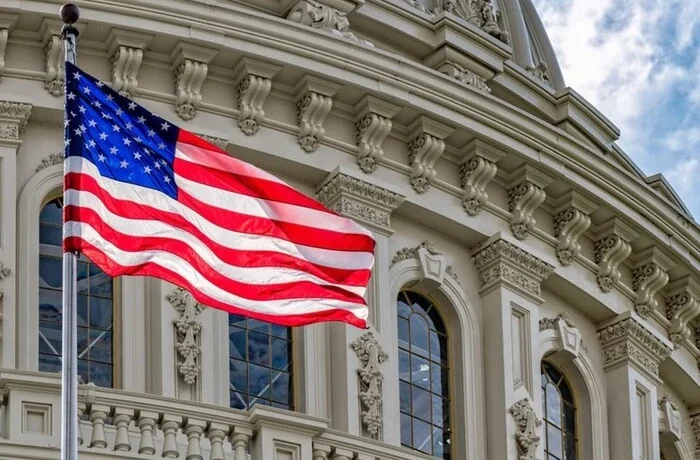 Штучний інтелект почав писати закони у США: документи рясніють помилками