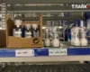 У львівському гіпермаркеті Metro значний дефіцит деяких товарів. Фоторепортаж