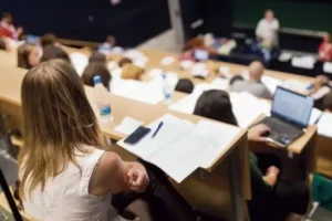 Міносвіти пропонує, щоб студенти навчалися по суботах і влітку: опубліковано документ