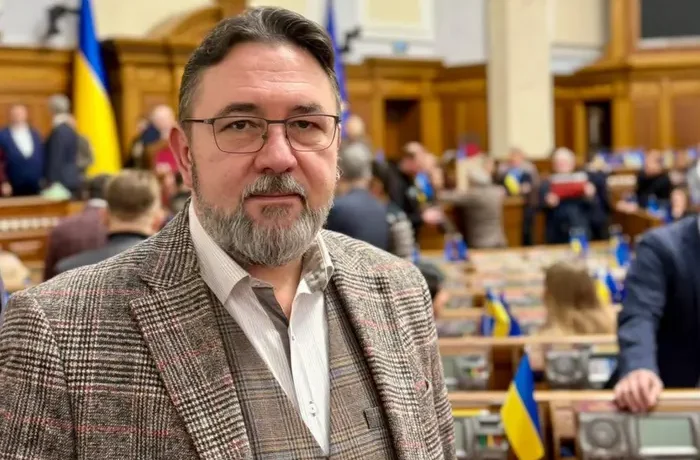 «Причини зникли». Нардеп Потураєв передумав здавати мандат через відставку Федорова