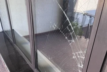 Під час нічної атаки РФ на Київ пошкоджено будівлю посольства Литви