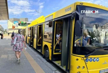 Скільки отримує водій автобуса в Києві: свіжі цифри та бонуси