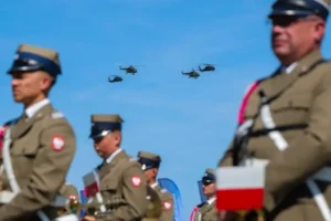 Країна-сусідка України планує створити найбільшу армію в Європі