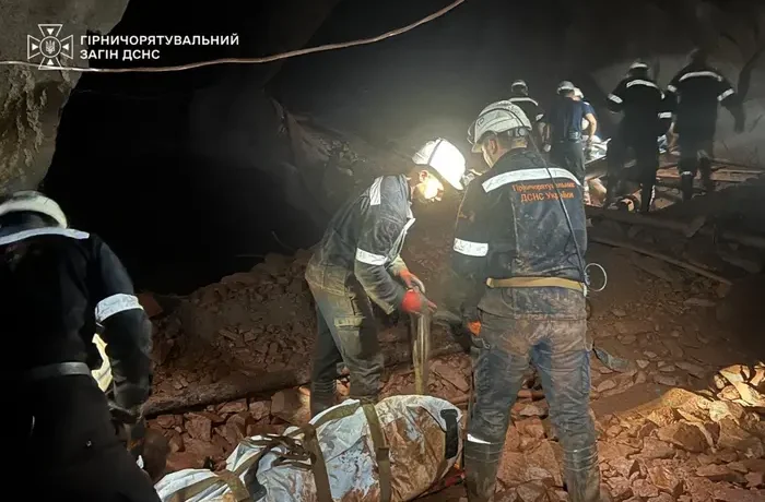 Загибель гірників на шахті у Кривому Розі. Рятувальники повідомили деталі (фото)