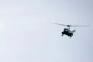 Гелікоптер із Трампом небезпечно зблизився з пасажирським літаком