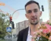 «Нас ніщо не зламає»: киянин зворушив мережу своїм вчинком після обстрілу