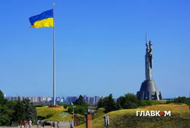 35 років незалежності поставили українців перед складним вибором – Bloomberg