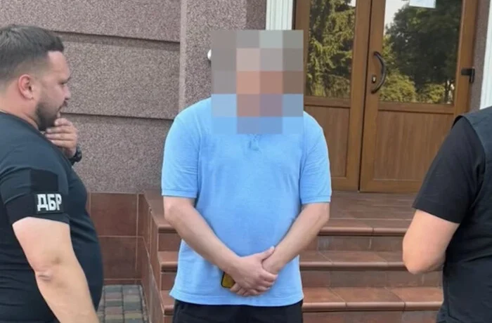 Посадовці ТЦК на Закарпатті незаконно «списали» понад 1,5 тис. чоловіків