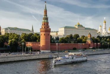 Жителі Москви писали про потужний вибух: що відомо