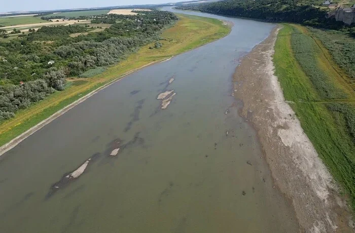 Через маловоддя аграріям уже обмежено водозабір: що з водою для населення