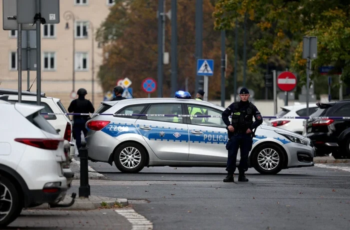 Українець заклав вибухівку під авто на замовлення РФ та втік до Польщі
