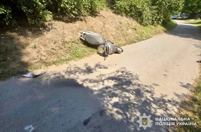 Смертельна аварія на Білоцерківщині: водій моторолера загинув після падіння