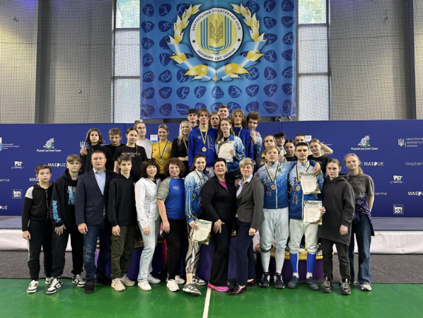 Аліна Полозюк є представницею миколаївської школи фехтування