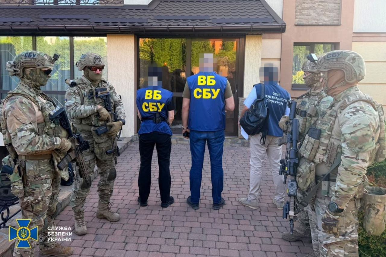 Розкрадання коштів на відновленні доріг. Викрито заступника голови Хмельницької ОВА фото 2
