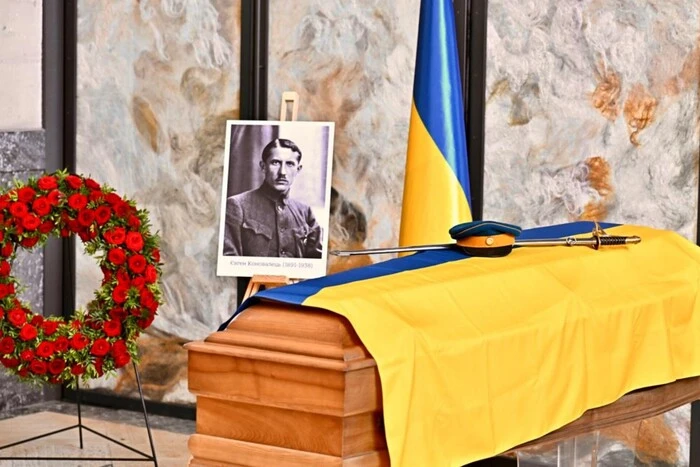 Прах Євгена Коновальця повернуть в Україну з Нідерландів