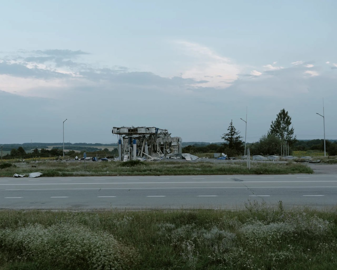 Заправка в Україні стала небезпечною для життя – Der Spiegel фото 1