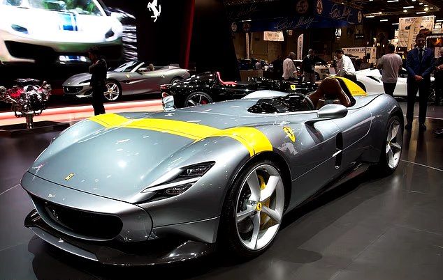 Ferrari Monza SP2 Роналду придбав після візиту до штаб-квартири компанії у 2021 році
