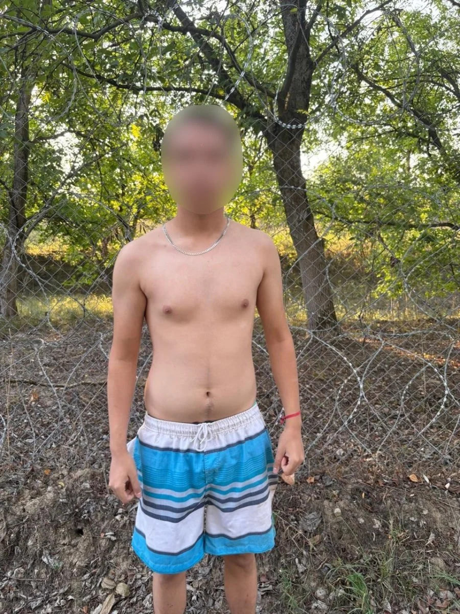 На Тисі врятовано 17-річного угорця, якого течією винесло до України фото 1