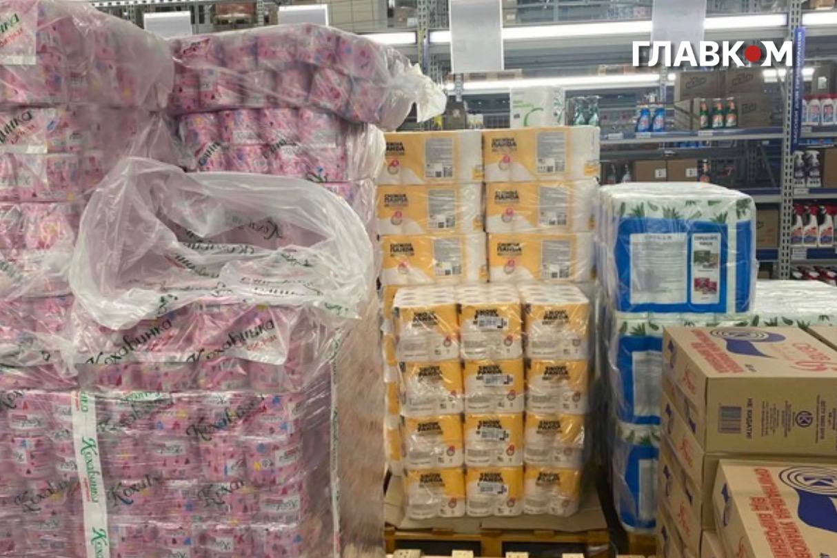 У львівському гіпермаркеті Metro значний дефіцит деяких товарів. Фоторепортаж фото 4
