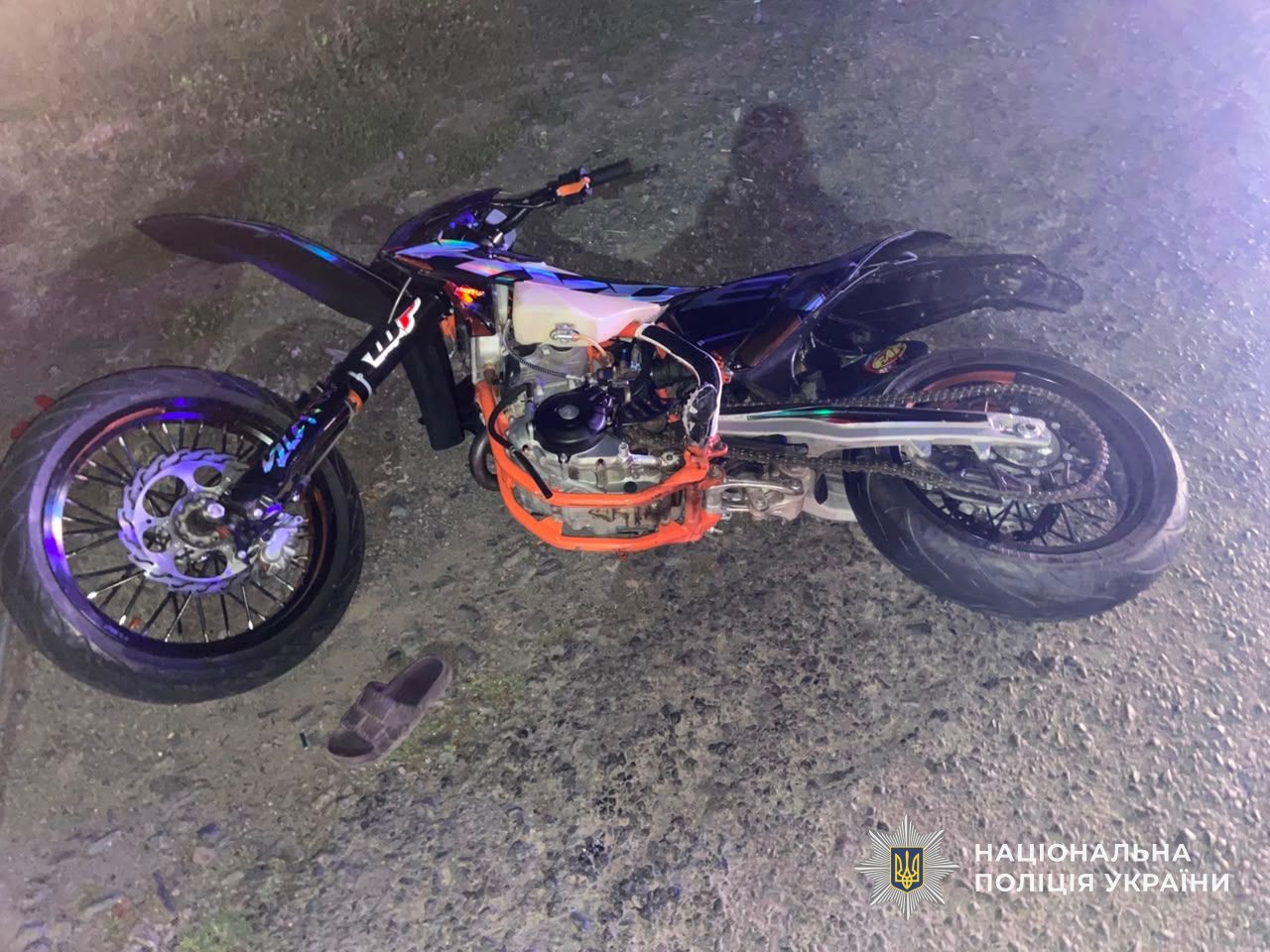 На Закарпатті 16-річний підліток за кермом авто врізався в мотоцикл, яким керував 10-річний хлопчик фото 1