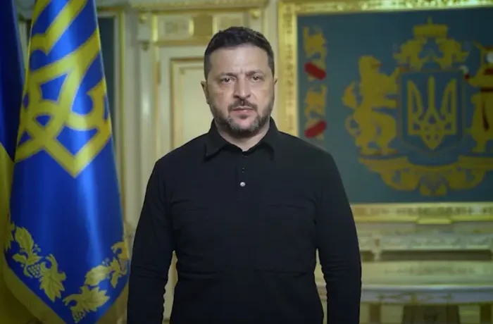Зеленський попередив авіакомпанії про небезпеку польотів над Росією