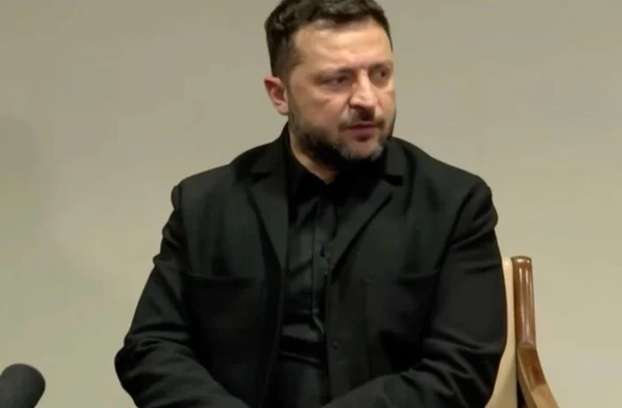 Зеленський пояснив, за яких умов Україна припинить бити по російських НПЗ