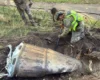 У Солом’янському районі Києва вибухотехніки знешкодили бойові частини двох балістичних ракет