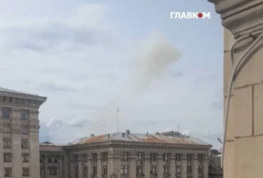 Російський дрон влучив у будівлю СБУ в центрі Києва: Зеленський анонсував відповідь