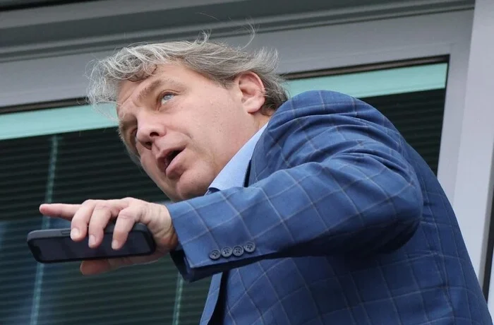 Керівник «Челсі» продав свою частку акцій клубу