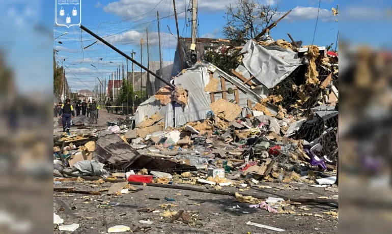 Росія вдарила КАБами по Сумах: відомо про п’ятьох поранених