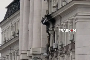Словаччина викликає російського посла через удар по будівлі СБУ у Києві