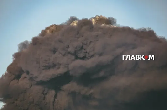 Уночі окупанти вдарили по залізничних обʼєктах у Києві: загинуло семеро людей
