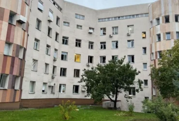 Пологовий № 2 у Києві зазнав руйнувань: як працює медзаклад після атаки