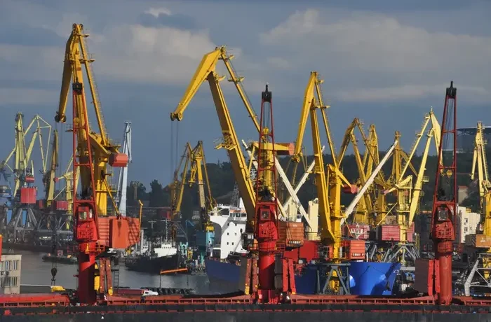 Блокада морського коридору. «Нібулон» пояснив, наскільки дорожчою є альтернативні канали експорту зерна