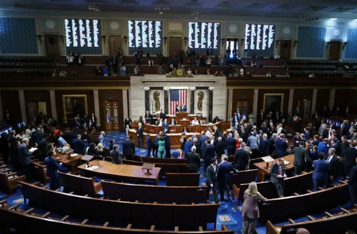 «Пекельні санкції» проти Росії розсварили демократів у США
