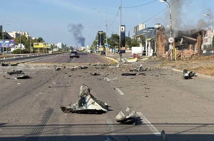 Росія посилила атаки на АЗС: прем’єр розповів, як рятуватимуть персонал та відвідувачів