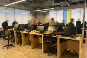 Від офісів на 60 людей до квартир із 3-5 шахраями: Депутати розповіли про нові схеми колцентрів
