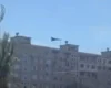Пролетів над дахом багатоповерхівки: падіння дрона на Оболоні потрапило на відео