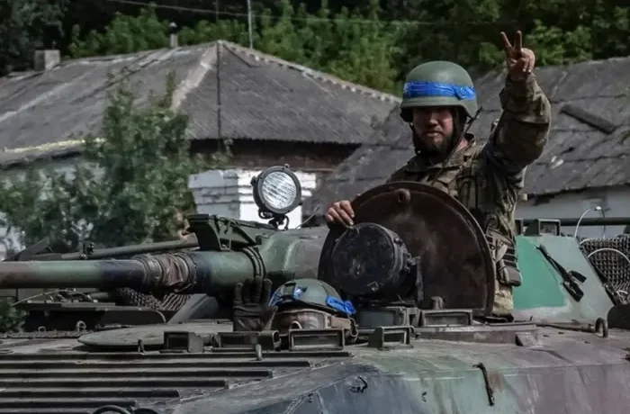 ЗСУ досі утримують позиції в Курській області РФ: генерал розповів деталі