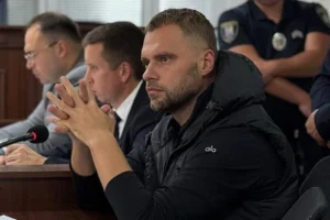 Фігурант плівок НАБУ, 42-річний прокурор Кропива через суди призначив собі пенсію майже 300 тис. грн