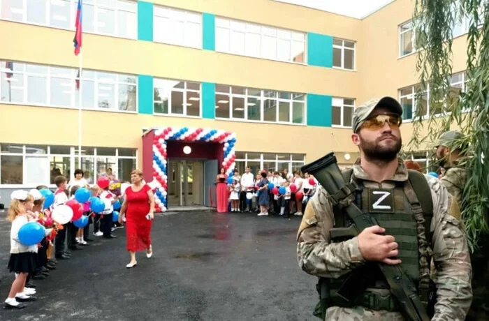 В окупованому Генічеську окупанти залякують школярів за проукраїнську позицію