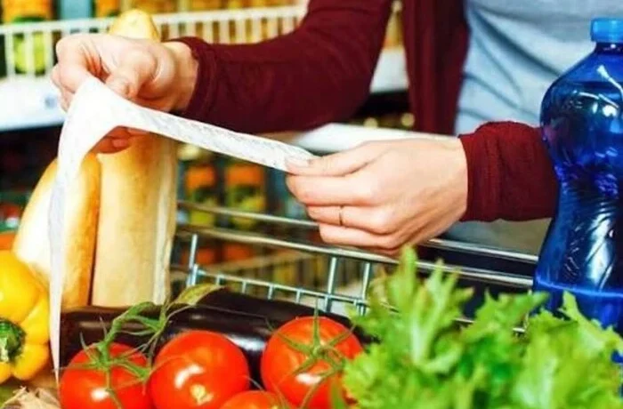 Скільки коштує продуктовий кошик з 10 позицій: ціни станом на кінець вересня