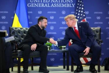 Трамп запропонував Зеленському зустрітися з Путіним у Москві – Bloomberg