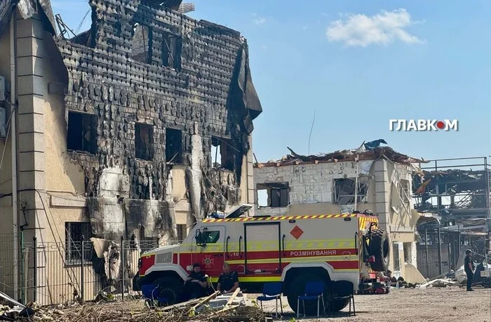 «До будинків залітали ящики з патронами». Репортаж із села Мила, що пережило масштабну детонацію
