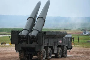 Росія змінила тактику повітряних атак напередодні зими – Bloomberg