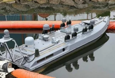 Військово-морські сили показали перший в історії бій безекіпажних катерів