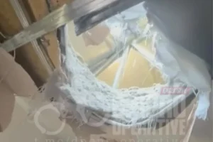 У Дніпрі уламки дрона впали просто на кухню житлового будинку (відео)